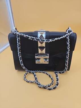 MICHAEL KORS ROSE MEDIUM FLAP SHOULDER LEATHER BAG BLACK/SILVER STUDS